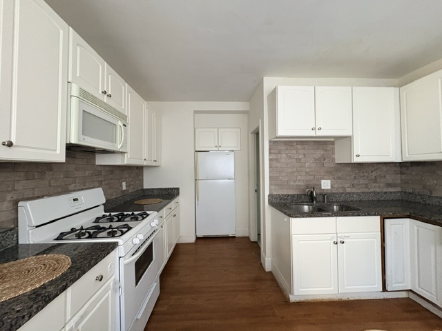 Apartment Picture